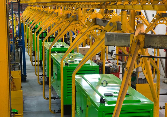 Chaîne de montage des groupes électrogènes Inmesol, version insonorisée. Chaîne de montage des groupes électrogènes Inmesol, version insonorisée.